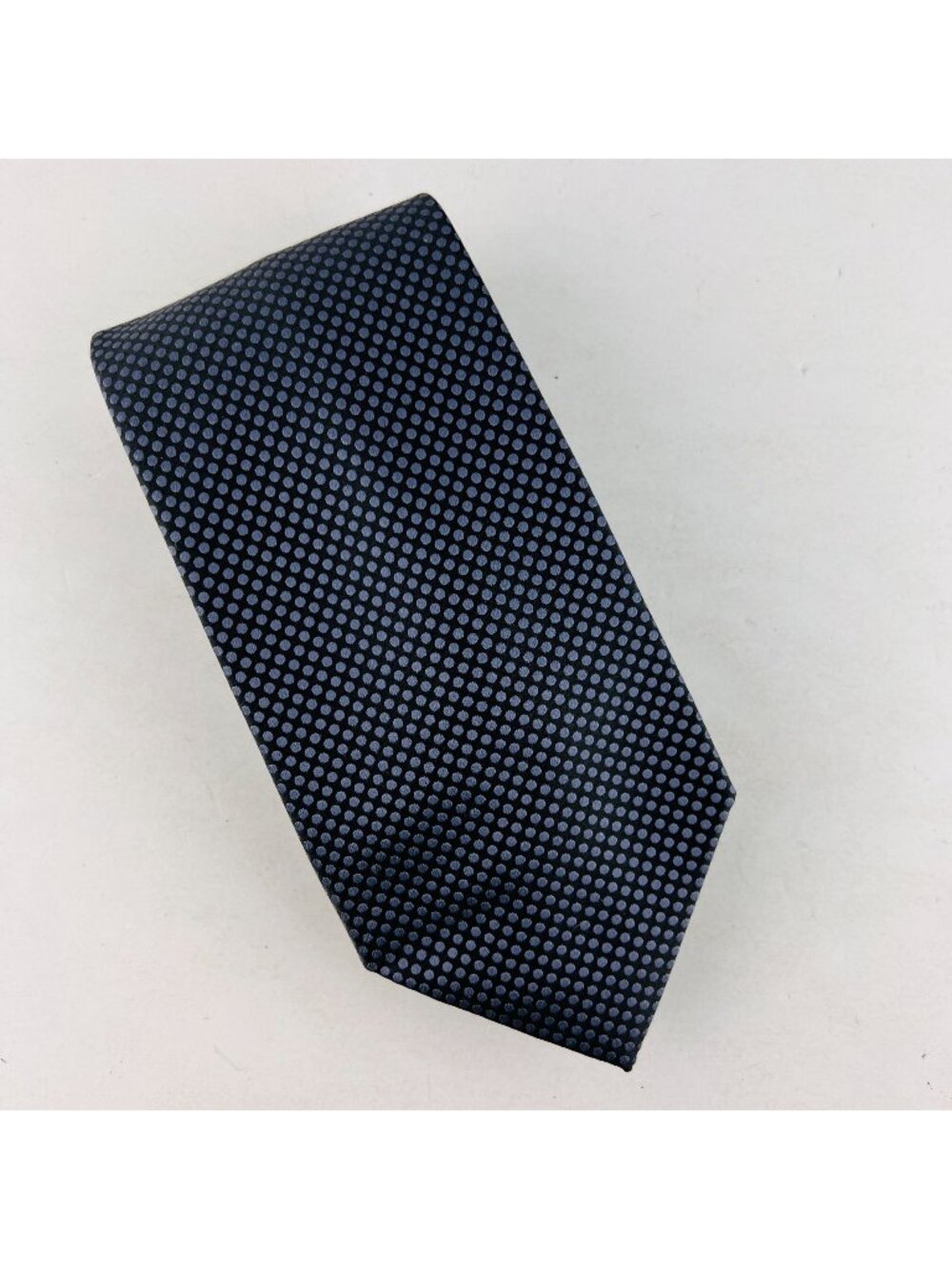Kenneth Cole Reaction Blue Dot Pattern 100% Imported Silk Necktie Tie